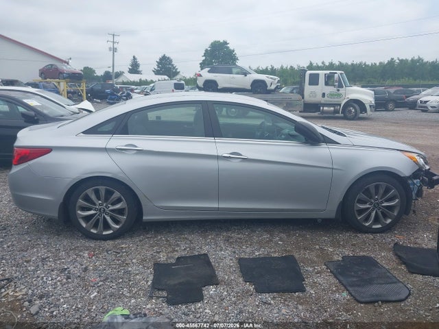 2013 Hyundai SONATA SE — миниатюра 13