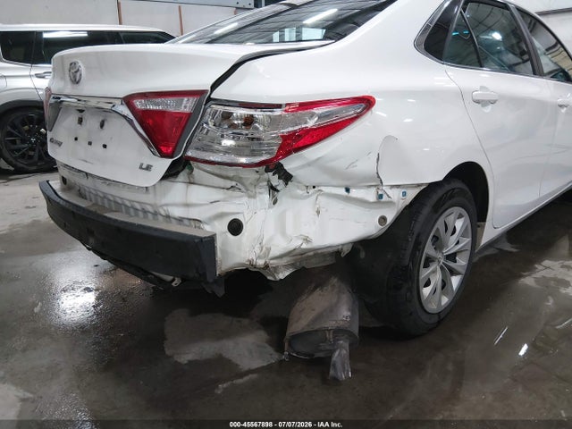 2015 Toyota CAMRY LE — фото 6