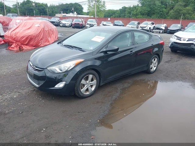 صورة 2 لـ 2013 Hyundai ELANTRA GLS
