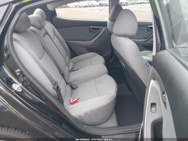 صورة 8 لـ 2013 Hyundai ELANTRA GLS