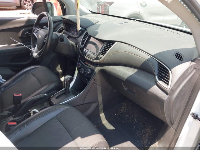 2019 CHEVROLET TRAX LT 5