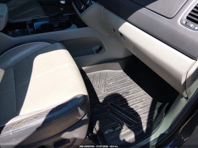 2017 KIA SEDONA EX 5