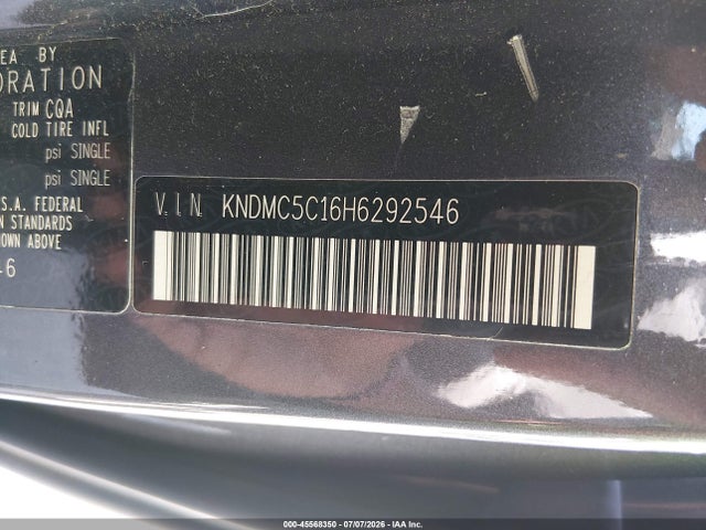 2017 KIA SEDONA EX 9