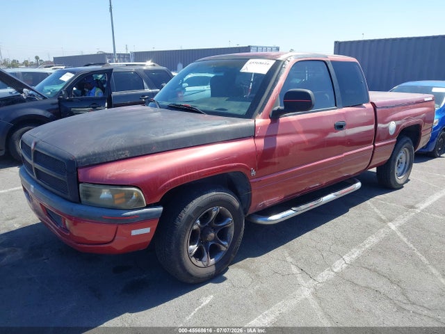 1999 Dodge RAM 1500 ST 照片 2