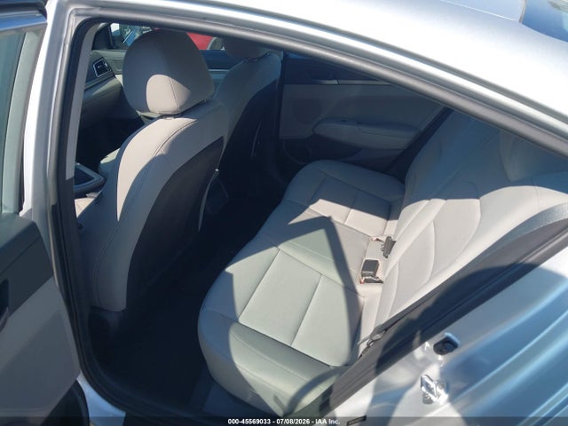 2018 Hyundai ELANTRA SEL — фото 8