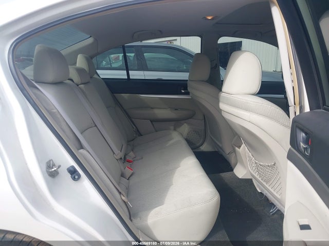 صورة 8 لـ 2012 Subaru LEGACY 2.5I PREMIUM