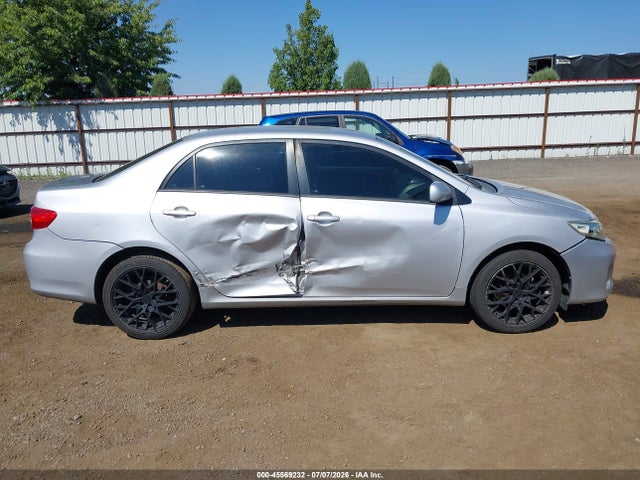 2012 Toyota COROLLA LE thumbnail 13