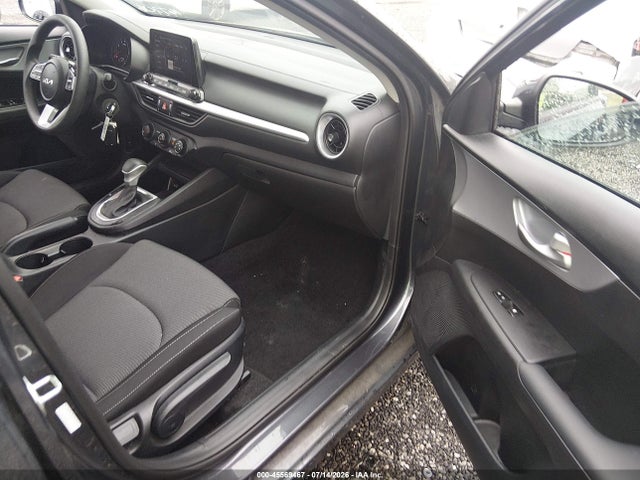 2023 KIA FORTE LX 5
