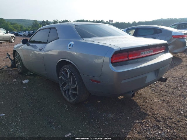 صورة 3 لـ 2013 Dodge CHALLENGER SXT