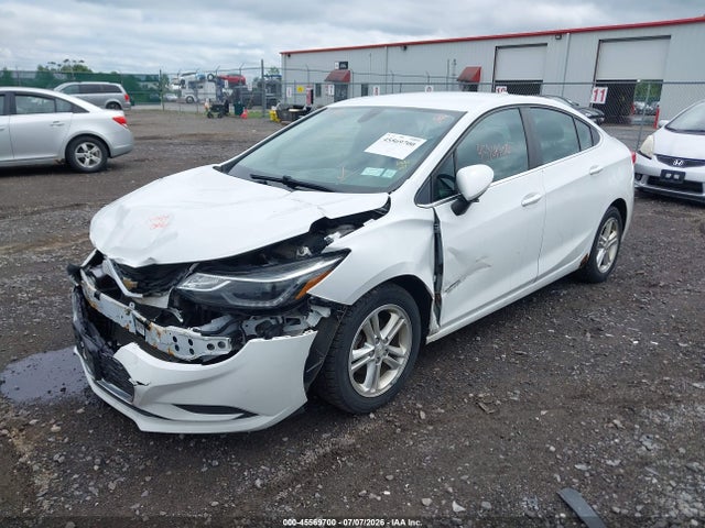صورة 2 لـ 2017 Chevrolet CRUZE LT AUTO