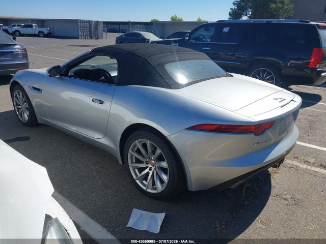 2016 Jaguar F-TYPE photo 3