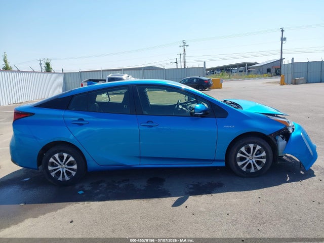 2019 TOYOTA PRIUS LE 13