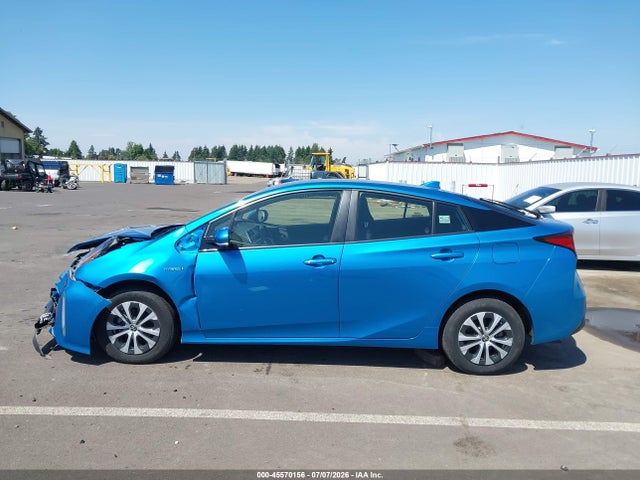 2019 TOYOTA PRIUS LE 14