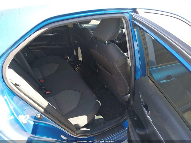 2020 Toyota CAMRY LE HYBRID photo 8