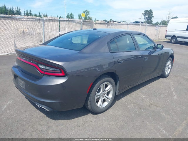 2020 Dodge CHARGER SXT RWD — фото 4