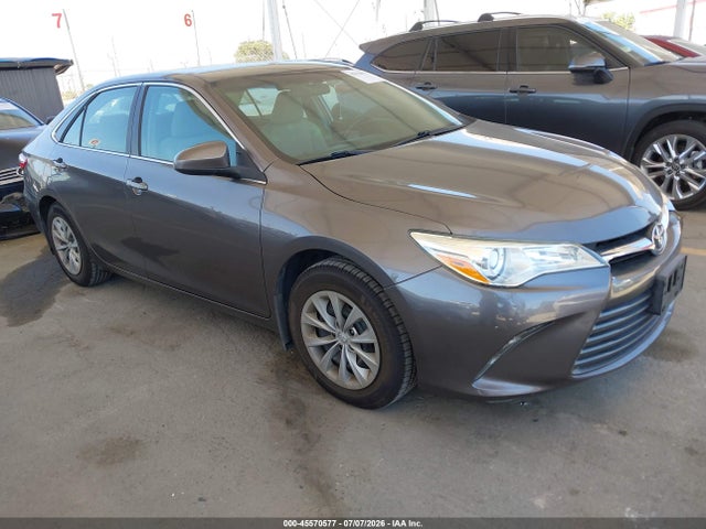 صورة 1 لـ 2016 Toyota CAMRY LE