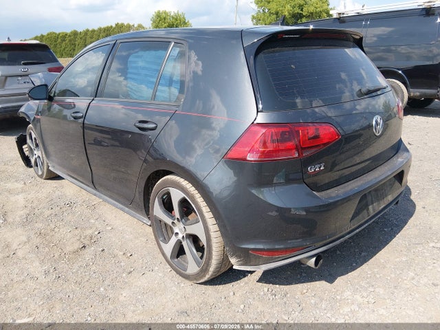 صورة 3 لـ 2016 Volkswagen GOLF GTI SE 4-DOOR