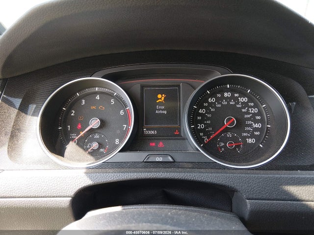 صورة 7 لـ 2016 Volkswagen GOLF GTI SE 4-DOOR
