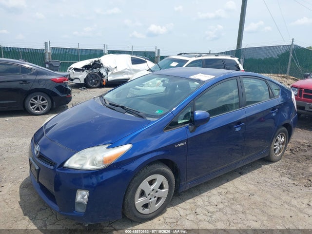 2010 Toyota PRIUS II — фото 2