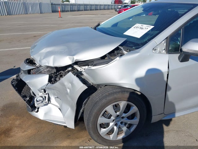 2021 Toyota COROLLA LE — миниатюра 12