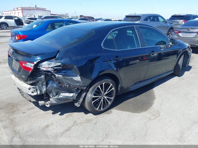 2018 Toyota CAMRY SE — фото 4