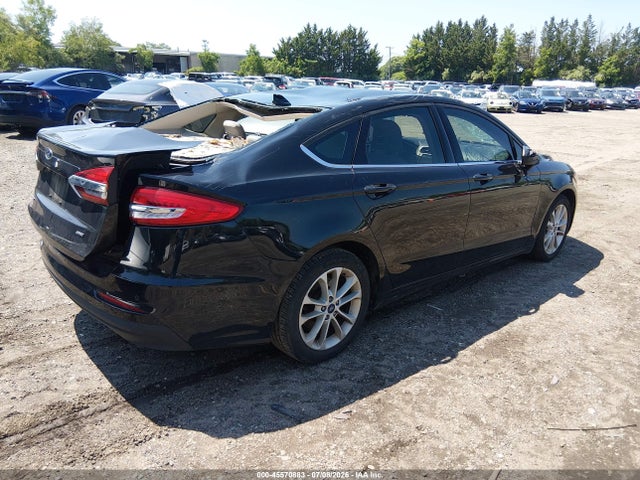 2019 FORD FUSION SE 4