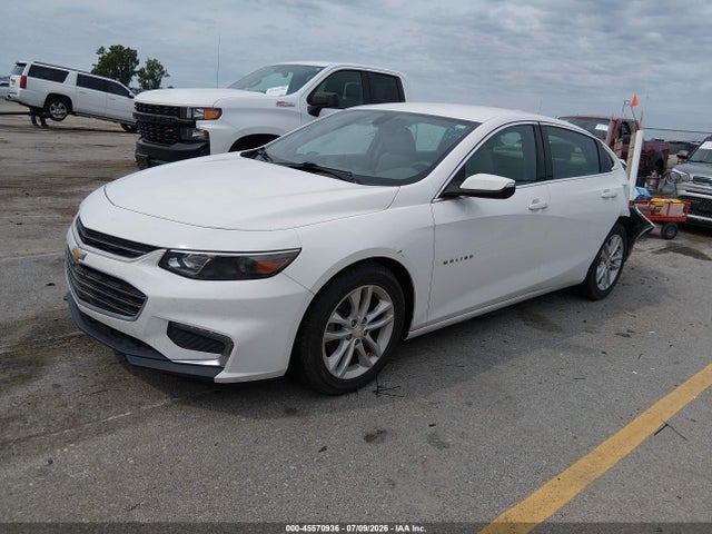 2017 Chevrolet MALIBU 1LT — фото 2