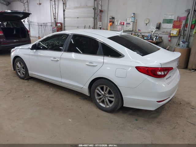 2017 Hyundai SONATA SE — фото 3