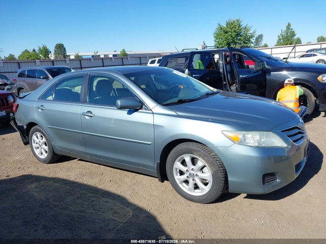 2011 Toyota CAMRY LE — миниатюра 14