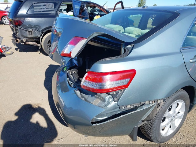 2011 Toyota CAMRY LE — миниатюра 18