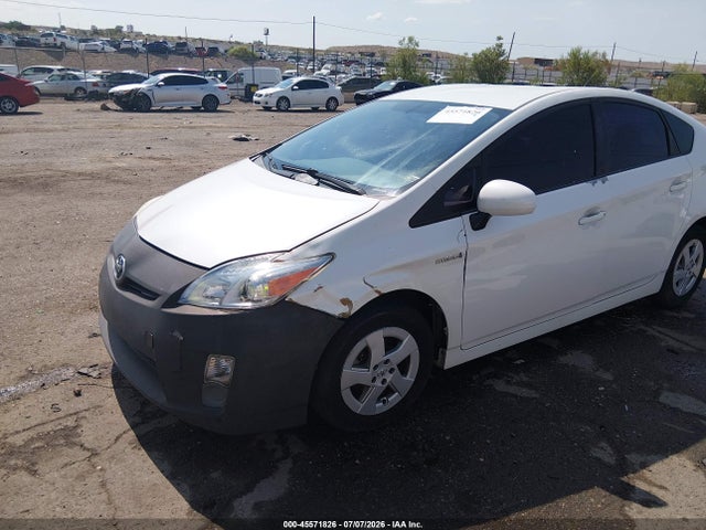 2010 Toyota PRIUS II 照片 2