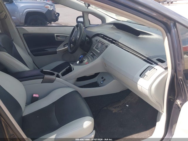 2012 Toyota PRIUS TWO — фото 5
