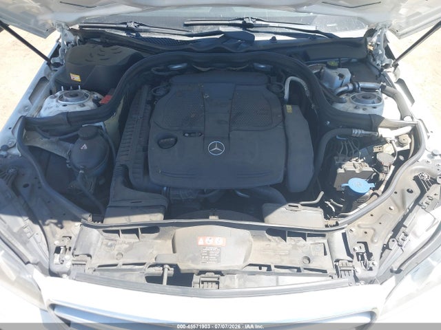 صورة 10 لـ 2014 Mercedes-BENZ E 350 4MATIC