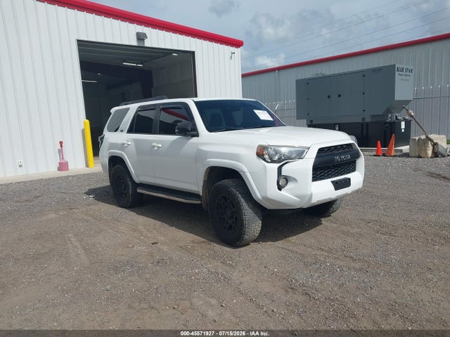 2016 TOYOTA 4R SR5 PREMIUM