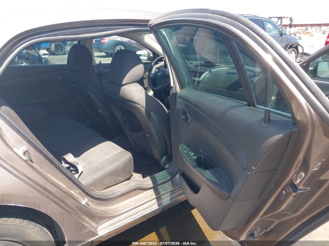صورة 8 لـ 2011 Chevrolet MALIBU 1LT