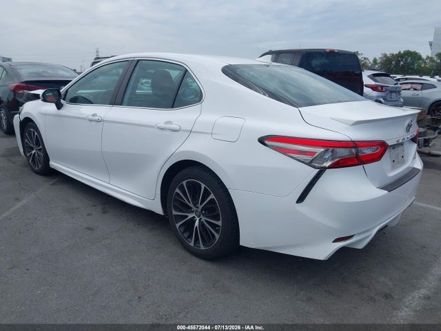 2019 Toyota CAMRY SE — фото 3