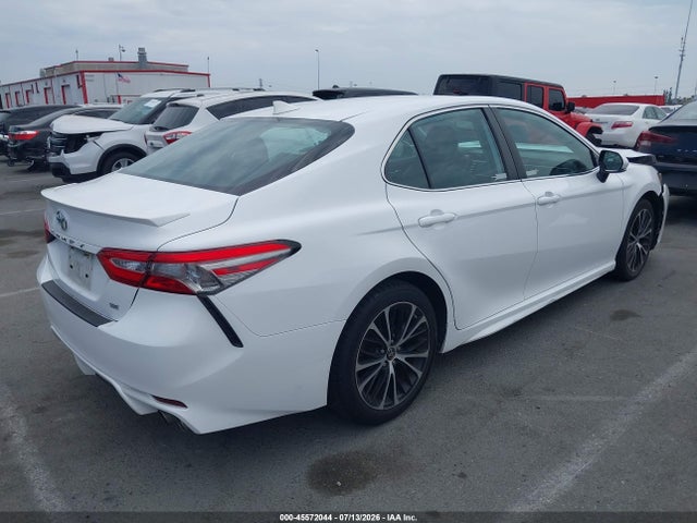 2019 Toyota CAMRY SE — фото 4