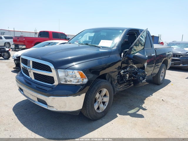 2017 RAM 1500 SLT 4X4 6'4 BOX 2