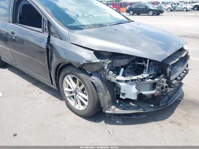 2016 FORD FOCUS SE 照片 6