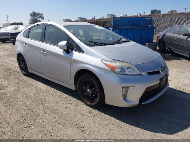 2013 TOYOTA PRIUS THREE