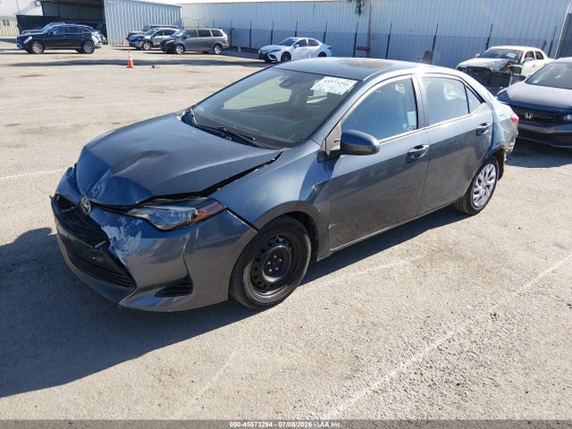 2017 Toyota COROLLA LE 照片 2