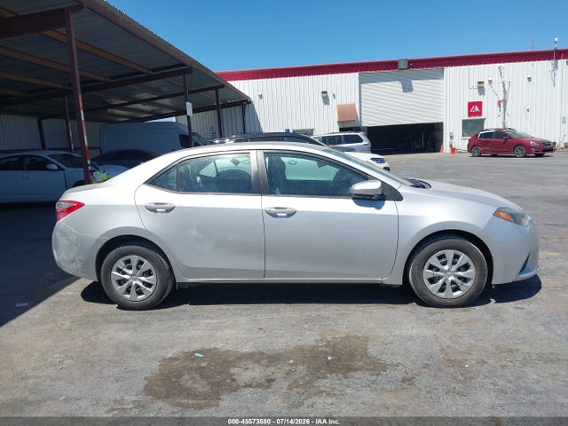 2015 Toyota COROLLA L — миниатюра 13
