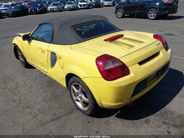 2002 Toyota MR2 SPYDER photo 3
