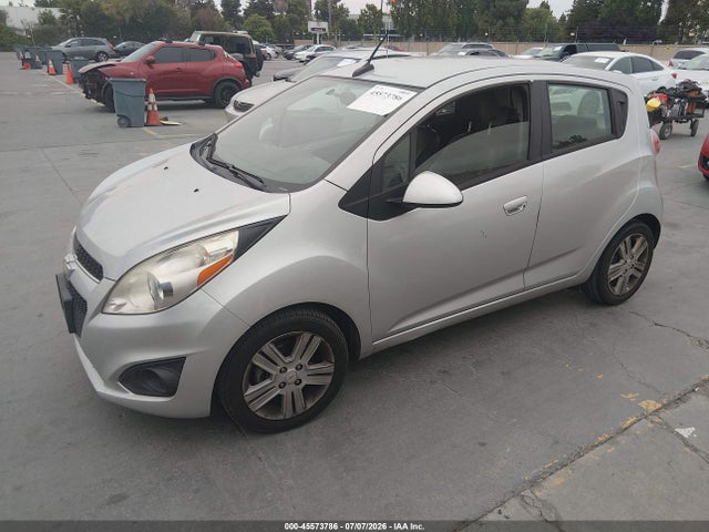 صورة 2 لـ 2014 Chevrolet SPARK 1LT AUTO