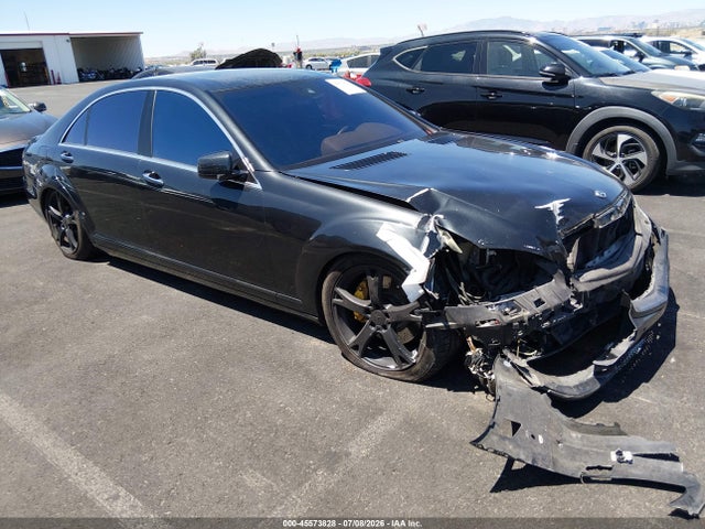 2013 MERCEDES-BENZ S 550 