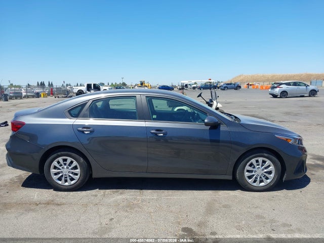 صورة مصغرة 13 لـ 2024 KIA FORTE LX