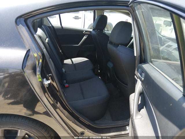 صورة 8 لـ 2010 Mazda MAZDA3 S SPORT