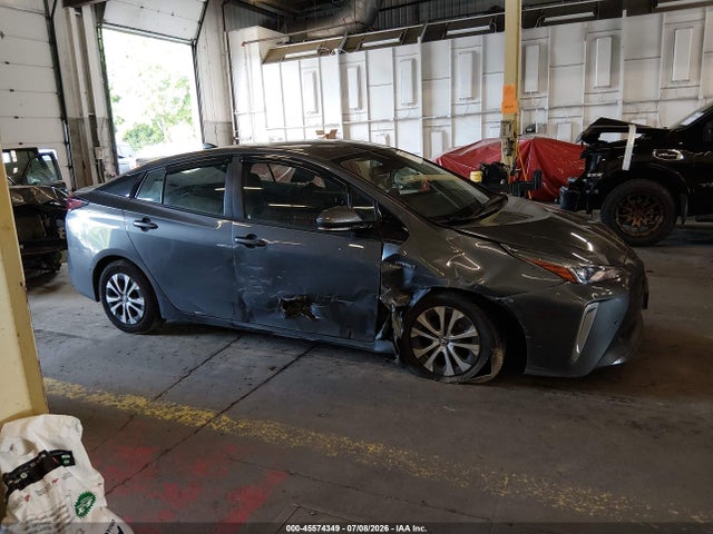 صورة 13 لـ 2019 Toyota PRIUS LE