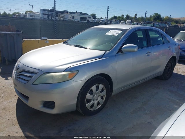 صورة 2 لـ 2010 Toyota CAMRY LE