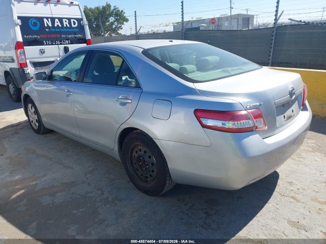 صورة 3 لـ 2010 Toyota CAMRY LE